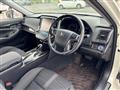 2014 Toyota Crown Hybrid