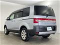 2009 Mitsubishi Delica D5