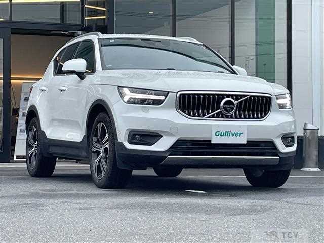 2022 Volvo XC40