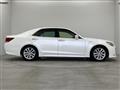 2015 Toyota Crown Hybrid