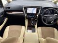 2019 Toyota Alphard Hybrid