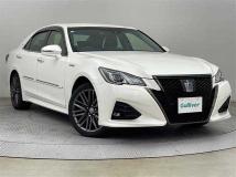 2018 Toyota Crown Hybrid