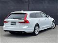 2020 Volvo V90