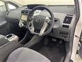 2011 Toyota PRIUS α