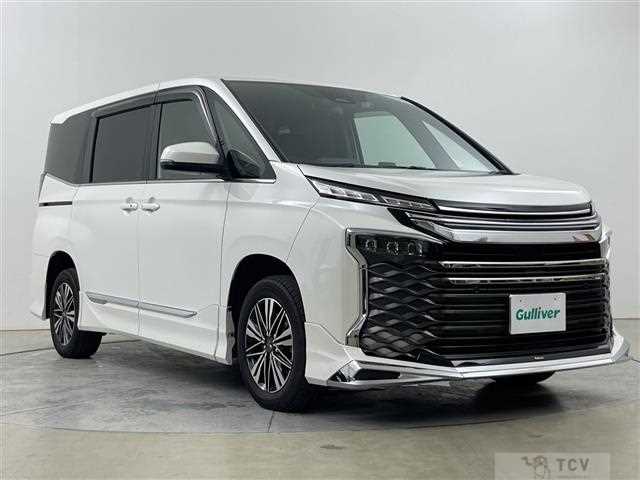 2023 Toyota Voxy