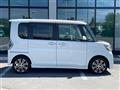 2016 Daihatsu Tanto