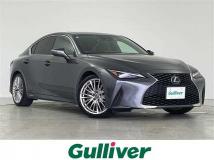 2020 Lexus IS