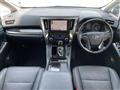 2022 Toyota Alphard Hybrid