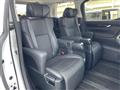 2022 Toyota Alphard Hybrid