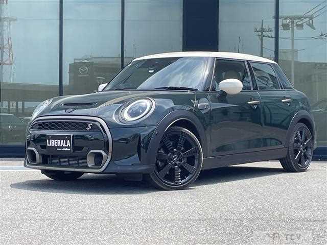 2022 BMW MINI