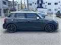 2022 BMW MINI