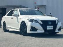 2018 Toyota Crown Hybrid