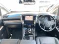 2022 Toyota Alphard Hybrid