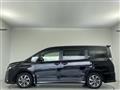 2017 Toyota Voxy