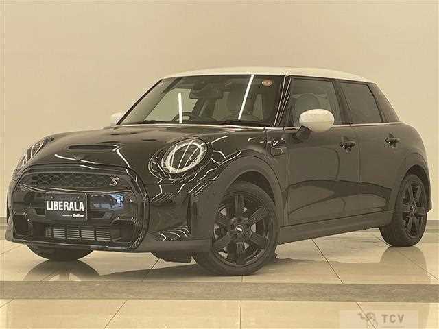 2022 BMW MINI
