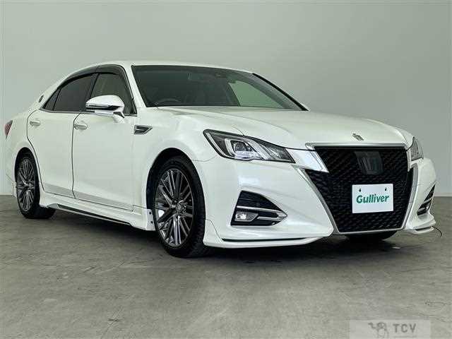 2017 Toyota Crown Hybrid