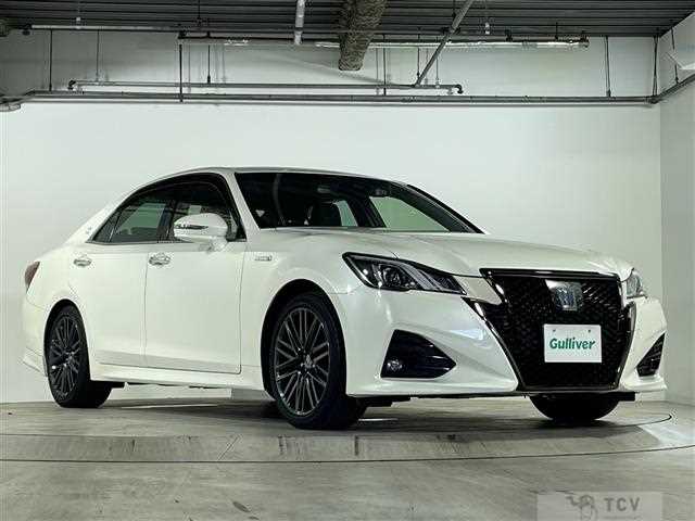 2017 Toyota Crown Hybrid