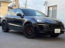 2016 Porsche Macan