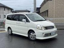 2005 Nissan Serena
