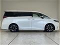 2025 Toyota Alphard Hybrid