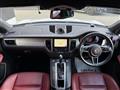 2016 Porsche Macan