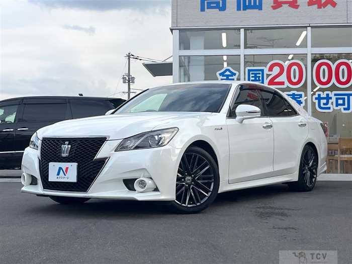 2015 Toyota Crown Hybrid