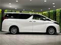 2019 Toyota Alphard Hybrid