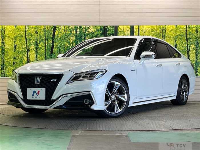 2018 Toyota Crown Hybrid