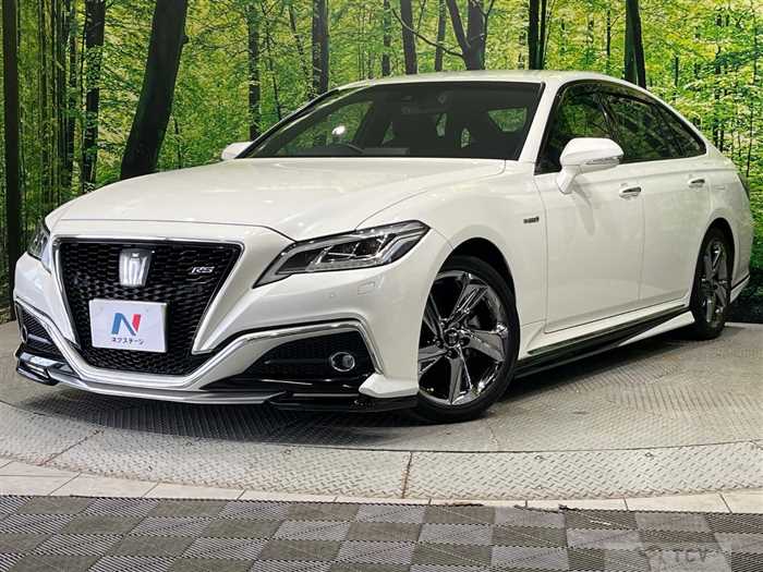 2018 Toyota Crown Hybrid