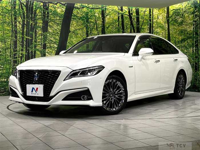 2018 Toyota Crown Hybrid