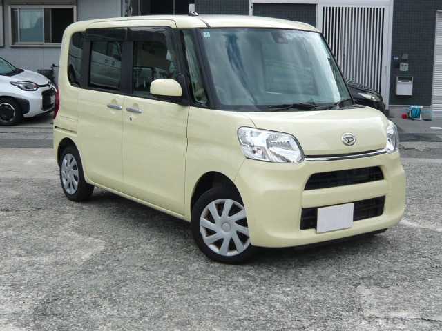 2016 Daihatsu Tanto