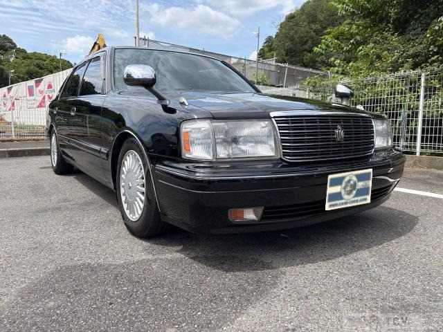 1999 Toyota Crown Sedan