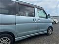 2005 Daihatsu Atrai Wagon