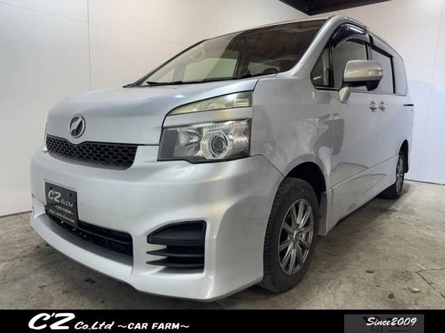 2012 Toyota Voxy