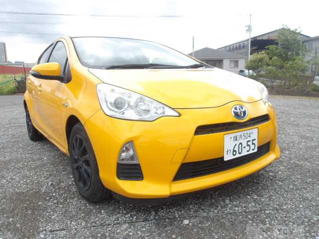 2012 Toyota AQUA