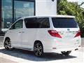 2013 Toyota Alphard Hybrid