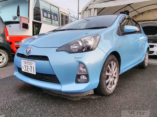 2012 Toyota AQUA