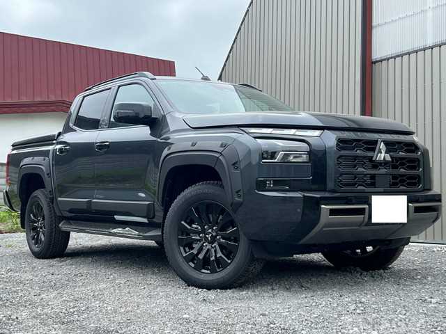 2025 Mitsubishi Triton