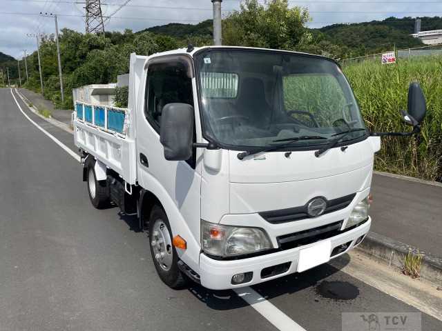 2014 Hino Dutro