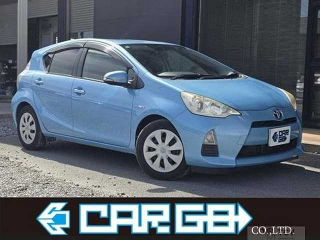 2013 Toyota AQUA