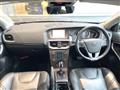 2017 Volvo V40