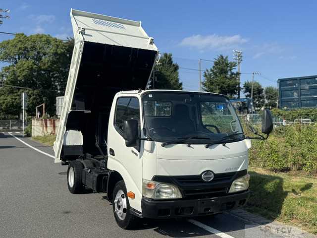 2012 Hino Dutro
