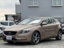 2015 Volvo V40