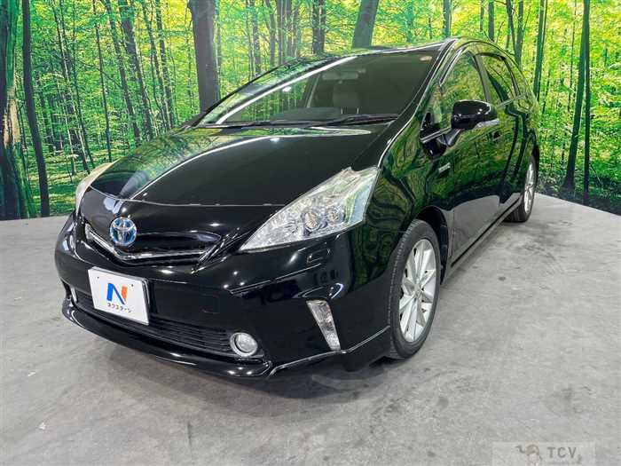 2013 Toyota PRIUS α