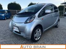 2013 Mitsubishi i