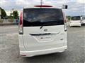 2011 Nissan Serena
