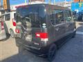 2011 Daihatsu Tanto