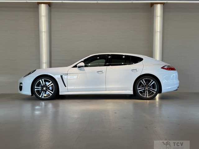 2013 Porsche Porsche Others