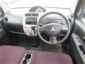 2010 Mitsubishi Toppo