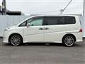 2005 Honda Step WGN